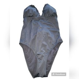 Time & Tru ~ one-piece swimsuit